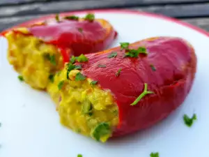 Guacamole mit gerösteten Paprika
