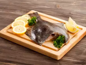 Wie man Fisch von der Haut befreit