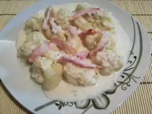 Blumenkohl mit Sahnesoße