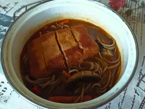 Soba Nudeln mit Tofu Katsu