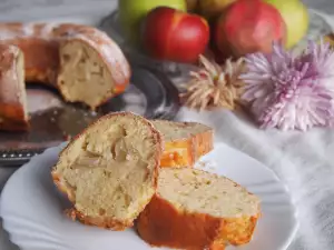 Kuchen mit Äpfeln und Mascarpone