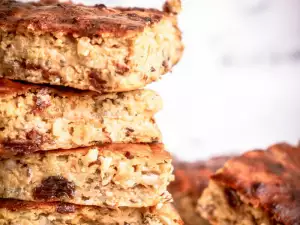 Kürbiskuchen mit Haferflocken und Walnüssen