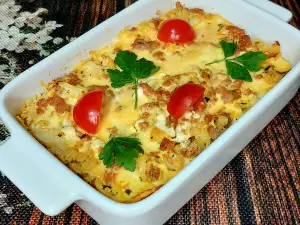 Keto Moussaka mit Hackfleisch, Frischkäse und Blumenkohl