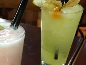 Sour Apple Kamikaze Cocktail