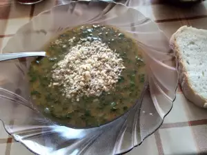 Brennesselbrei mit geröstetem Mehl