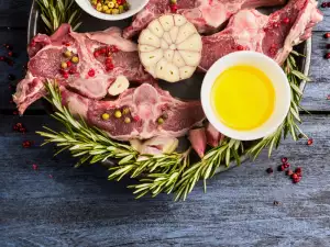 Wie mariniert man Fleisch?