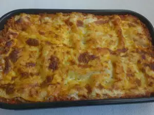 Lasagne mit Hackfleisch, Pilzen und Tomatensoße