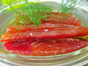 Marinierter Lachs mit Roter Bete