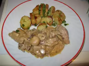 Schweinefilet in Champignon Rahmsoße