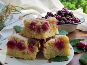 Einfacher Kirschkuchen mit Joghurt