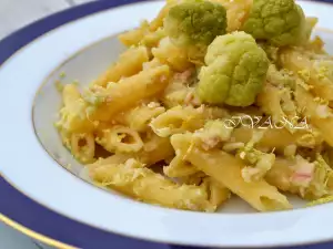 Pasta mit Blumenkohl und Thunfisch