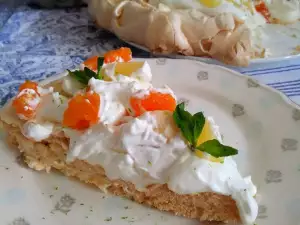 Pavlova Torte mit Zitrusfrüchten