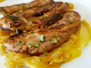 Gebratene Entenfilets in Fruchtmarinade