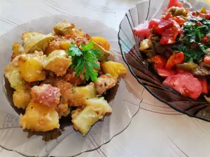 Hähnchenfleisch mit Zucchini, Kartoffeln und Parmesan