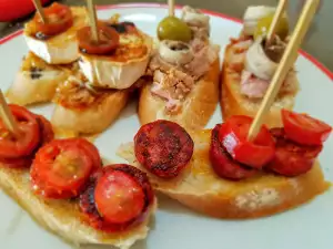 Spanische Häppchen Pinchos