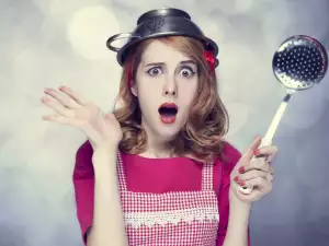 Hausfrau in der Küche