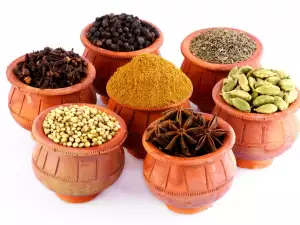 Was ist in Baharat Gewürz enthalten?
