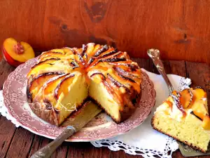 Pfirsichkuchen mit Eiercreme