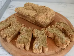 Keto Brot mit Flohsamenschalen