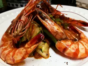 Riesengarnelen im Wok
