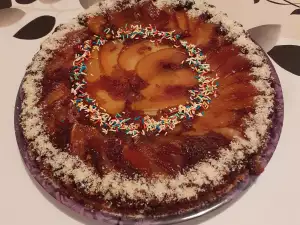 Gestürzter Apfelkuchen mit Karamell