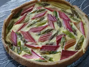 Quiche mit Spargel und Rhabarber