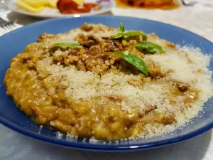 Risotto mit getrockneten Steinpilzen