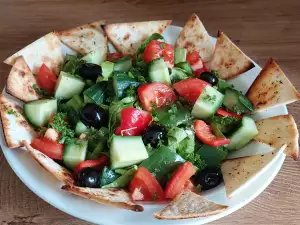 Klassischer libanesischer Fattoush Salat