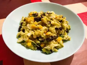 Weißkraut Salat mit Quinoa und grünem Dressing