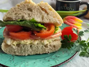 Kaltes Sandwich mit Eierpaste