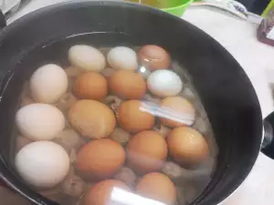 Wie man Eier kocht, ohne dass die Schale zerbricht