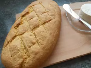 Rustikales Maisbrot