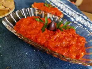 Serbisches Ajvar nach altem Rezept