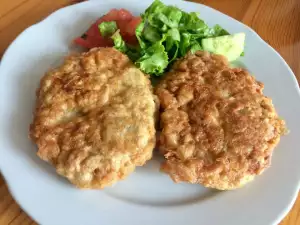 Schnitzel aus Hackfleisch und Zucchini