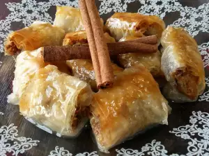 Kleine Strudelchen mit Sirup