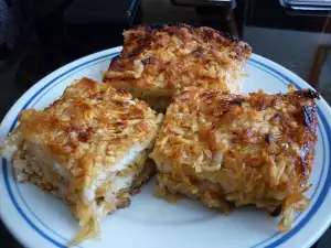 Kuchen aus Äpfeln und Grieß