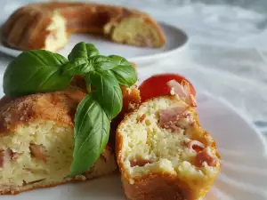 Herzhafter Cake aus Quark und Kochschinken