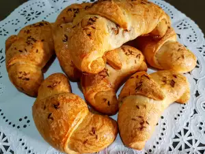 Herzhafte Hörnchen mit Hackfleisch