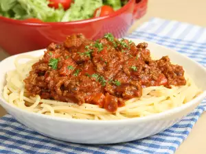 Spaghetti Bolognese mit gebackener Soße