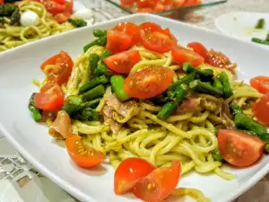 Schnelle Spaghetti mit Prosciutto und grünem Spargel