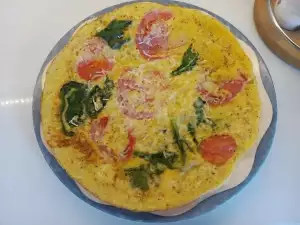 Schnelles Spinat Omelette mit Tomaten