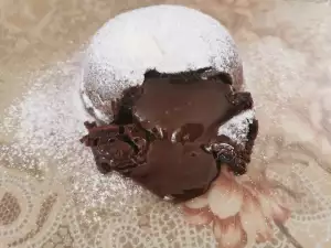 Schokosoufflé mit flüssigem Lindt Pralinen Kern