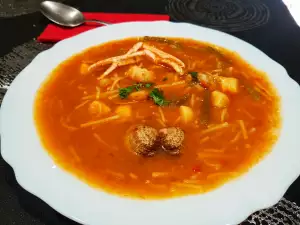 Seemannsuppe mit Meeresfrüchten