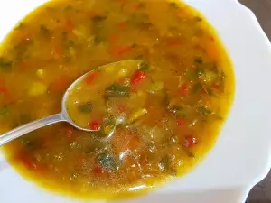 Leichte Gemüsesuppe mit Sauerampfer