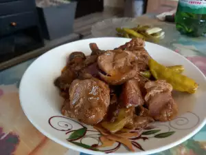 Schweinefleisch Häppchen mit Steinpilzen und Lauch