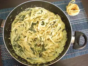 Tagliatelle mit Spinat und Mascarpone