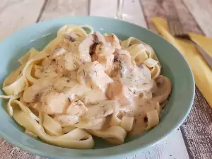 Tagliatelle mit Lachs und Sahne