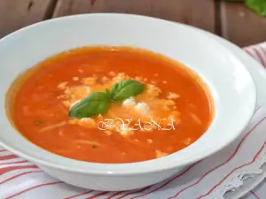 Traditionelle Tomatensuppe