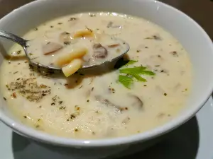 Türkische Pilzsuppe