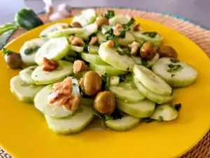 Veganer Gurkensalat